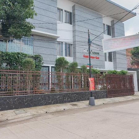 Reddoorz Plus @ Cirebon City Center Ngoại thất bức ảnh