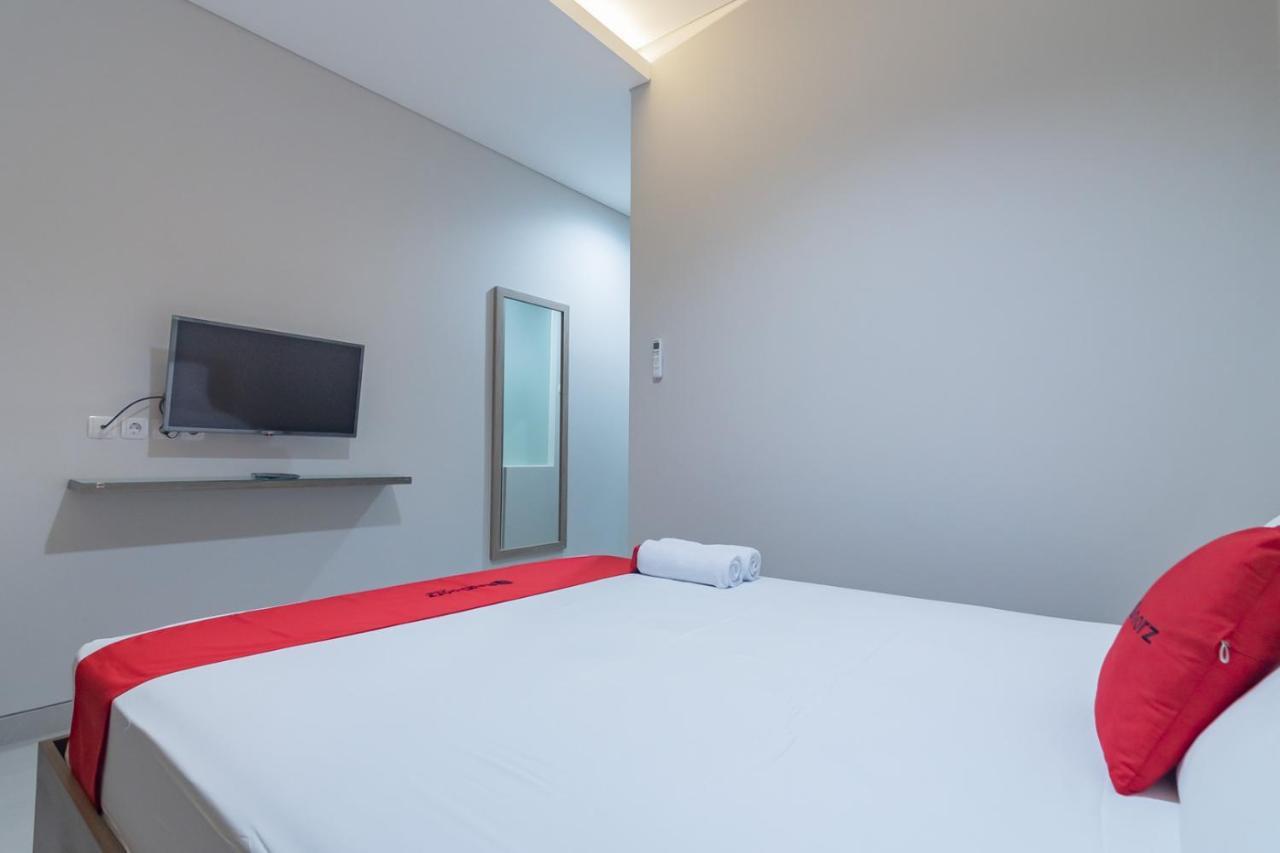 Reddoorz Plus @ Cirebon City Center Ngoại thất bức ảnh